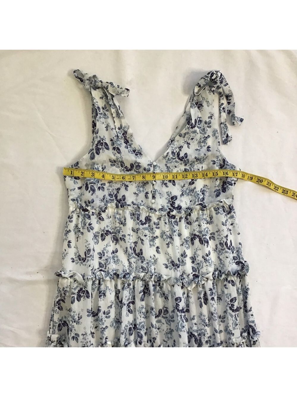 Moon River Women Elegant White Blue Floral Tiered Backyard Party Maxi Dress M - Picture 10 of 13